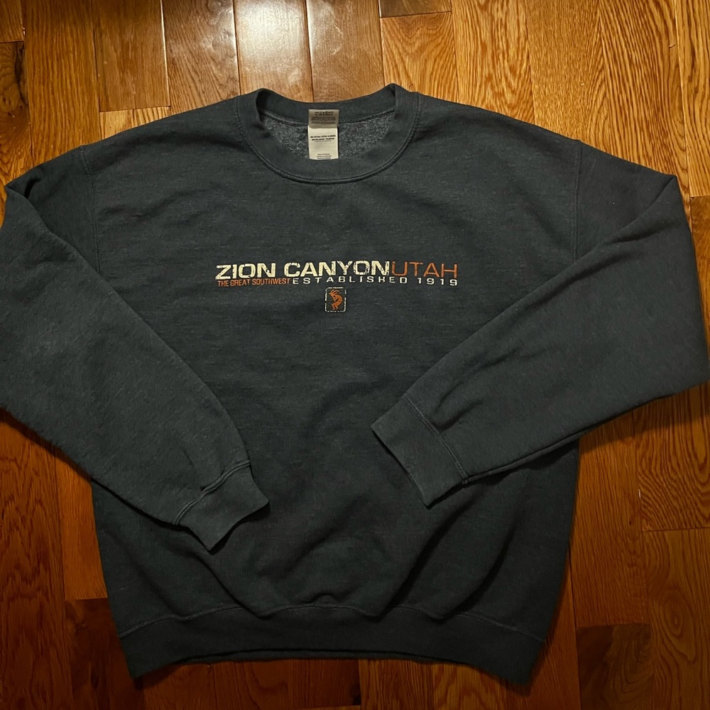 Grey Zion canyon sweatshirt